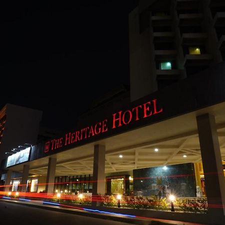 The Heritage Hotel Manila Pasay Exteriör bild